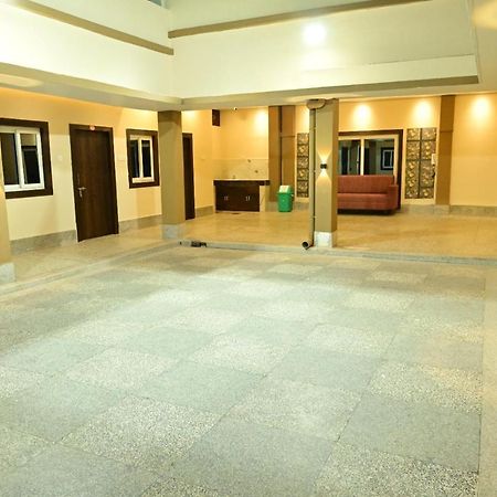 Chanduka Palace بوري المظهر الخارجي الصورة