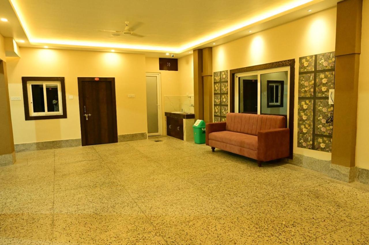 Chanduka Palace بوري المظهر الخارجي الصورة