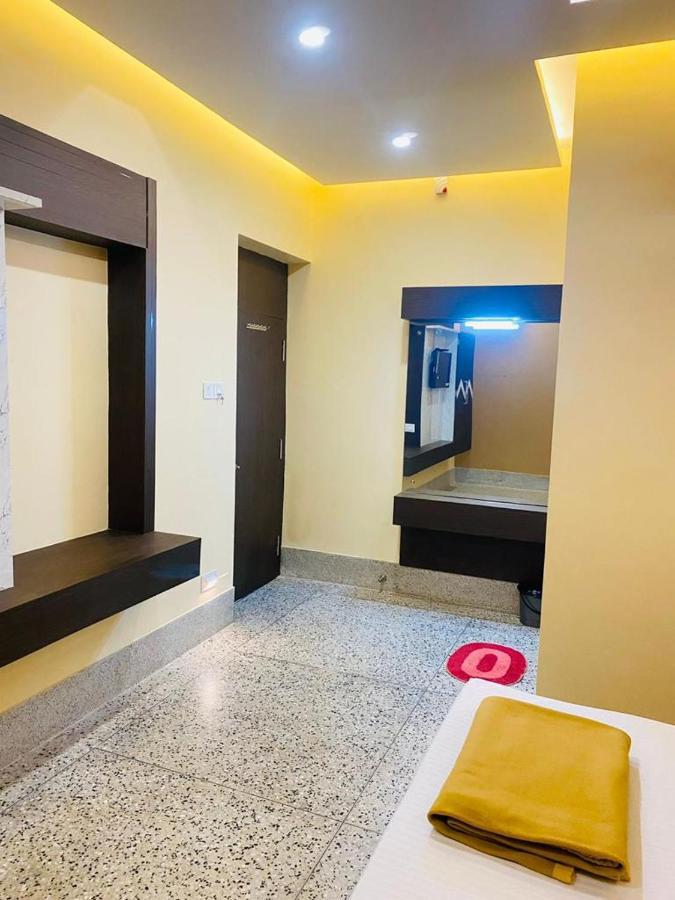 Chanduka Palace بوري المظهر الخارجي الصورة