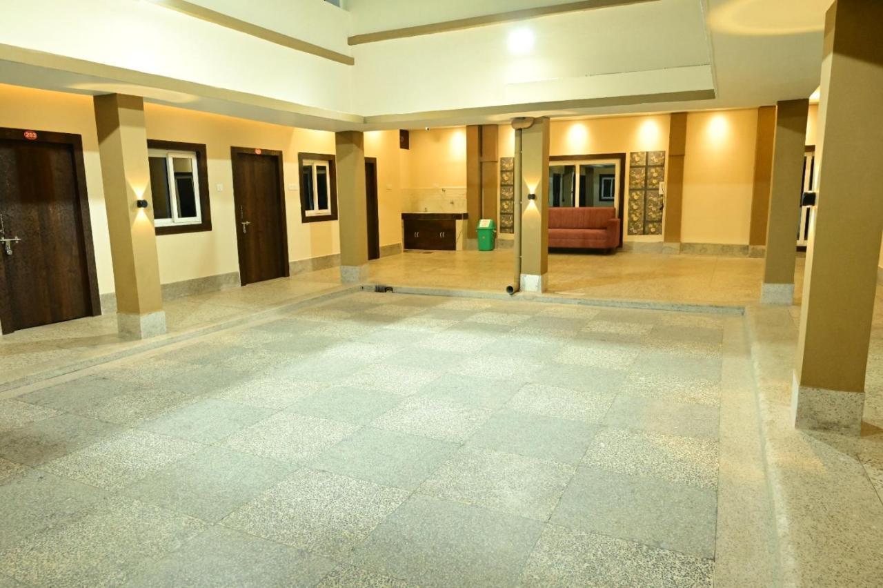 Chanduka Palace بوري المظهر الخارجي الصورة